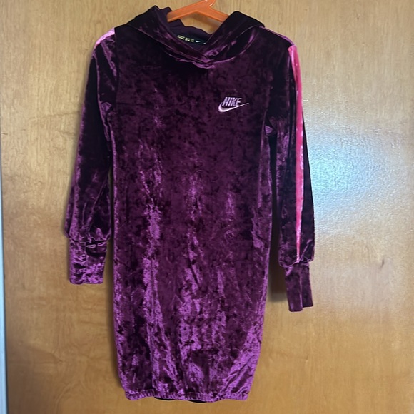 Nike velour youth dress - Picture 6 of 7